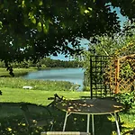 Miła łąka Glamping *