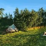Miła łąka Glamping