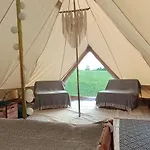 Luksusowy namiot Miła łąka Glamping