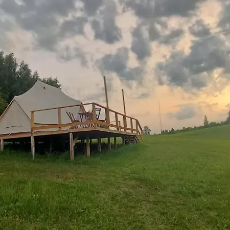 Luksusowy namiot Miła łąka Glamping *