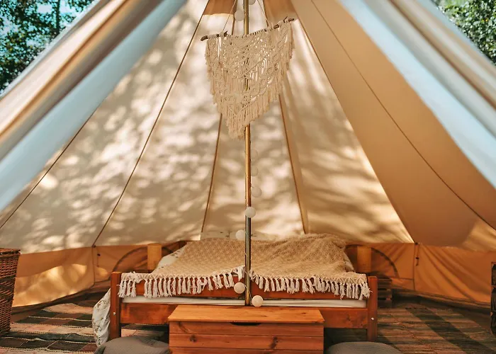 Mila Laka Glamping Luxury tent Milki